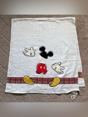NWT Vtg Walt Disney World Mickey Mouse Cotton Bath Towel Disney Parks One Size
